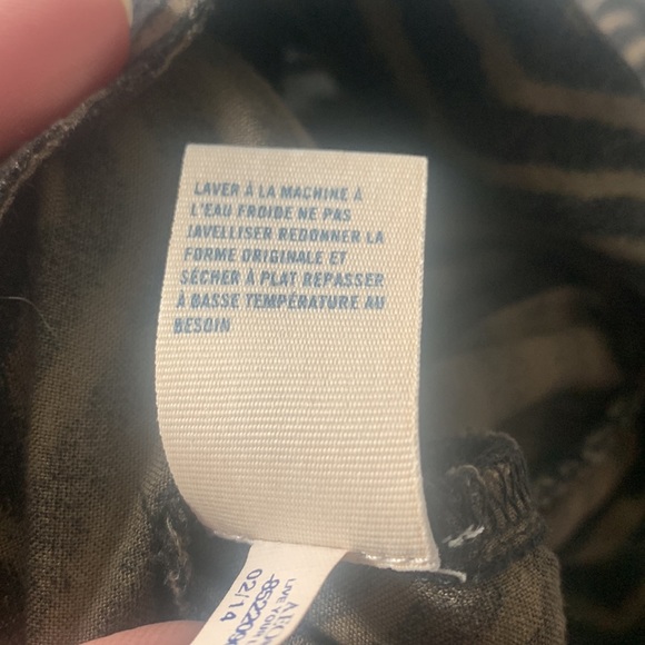 AMERICAN EAGLE OUTFITTERS BROWN AND BLACK CHEVRON PRINT CROPPED SIZE M - Picture 11 of 11